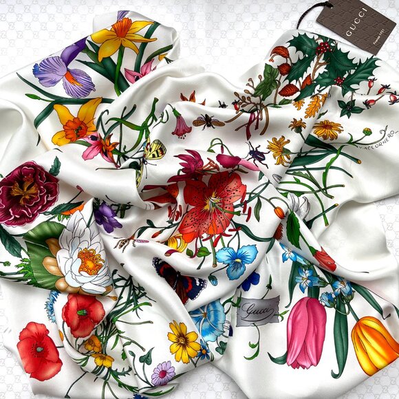 New Gucci Scarf Iconic Flora One Print Multicolor White Silk Wrap - Picture 8 of 12
